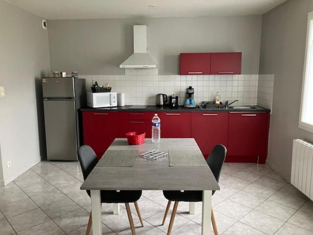 Le 32 Apartment Коняк Екстериор снимка